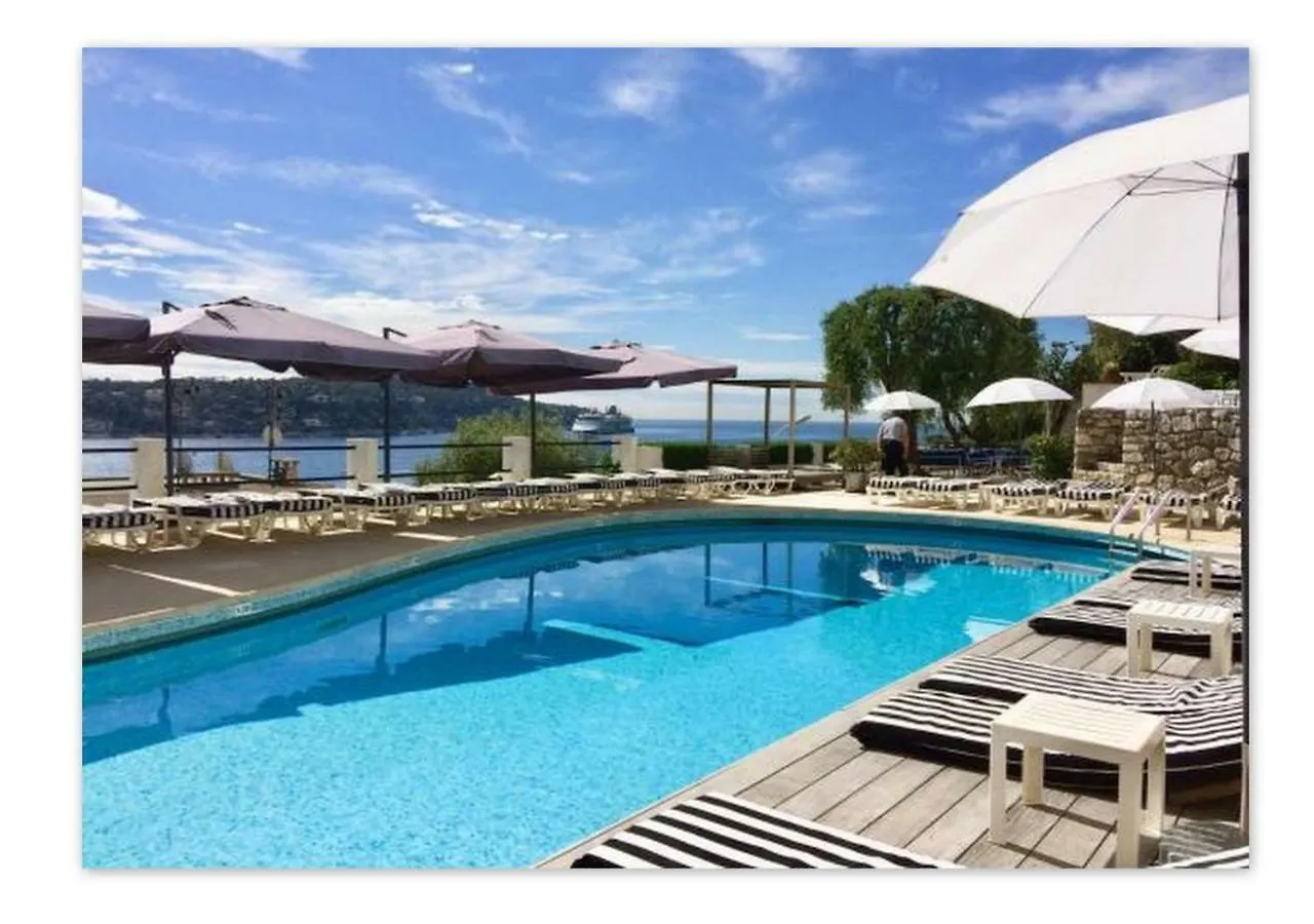 Hotel Le Versailles Villefranche-sur-Mer 3*,  Francia