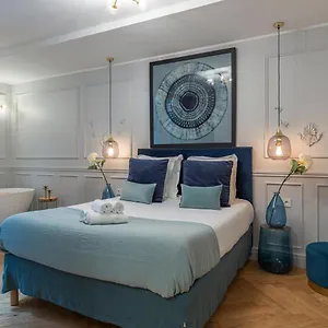 The Blue Pearl , Paris France
